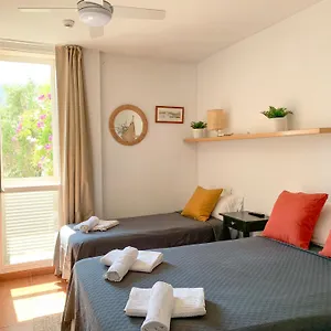 Centrica Con Aire Acondicionado Bano Privado Nevera Habitación en casa particular Cadaqués